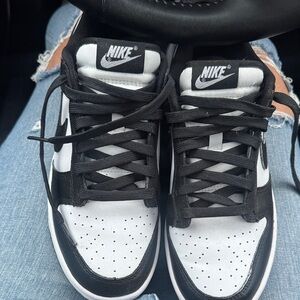 Nike Black and White Low-Top Sneakers with Swoosh